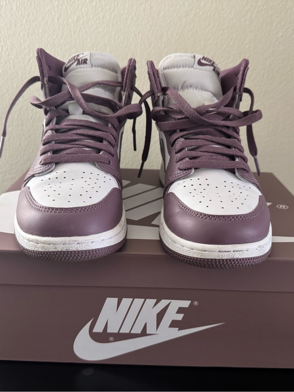 Nike Kids Air Jordan 1 Mid - White & Mauve